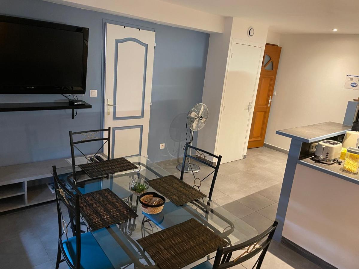Chez Nous -Parking Gratuit Et Wifi A Vierzon Exterior photo